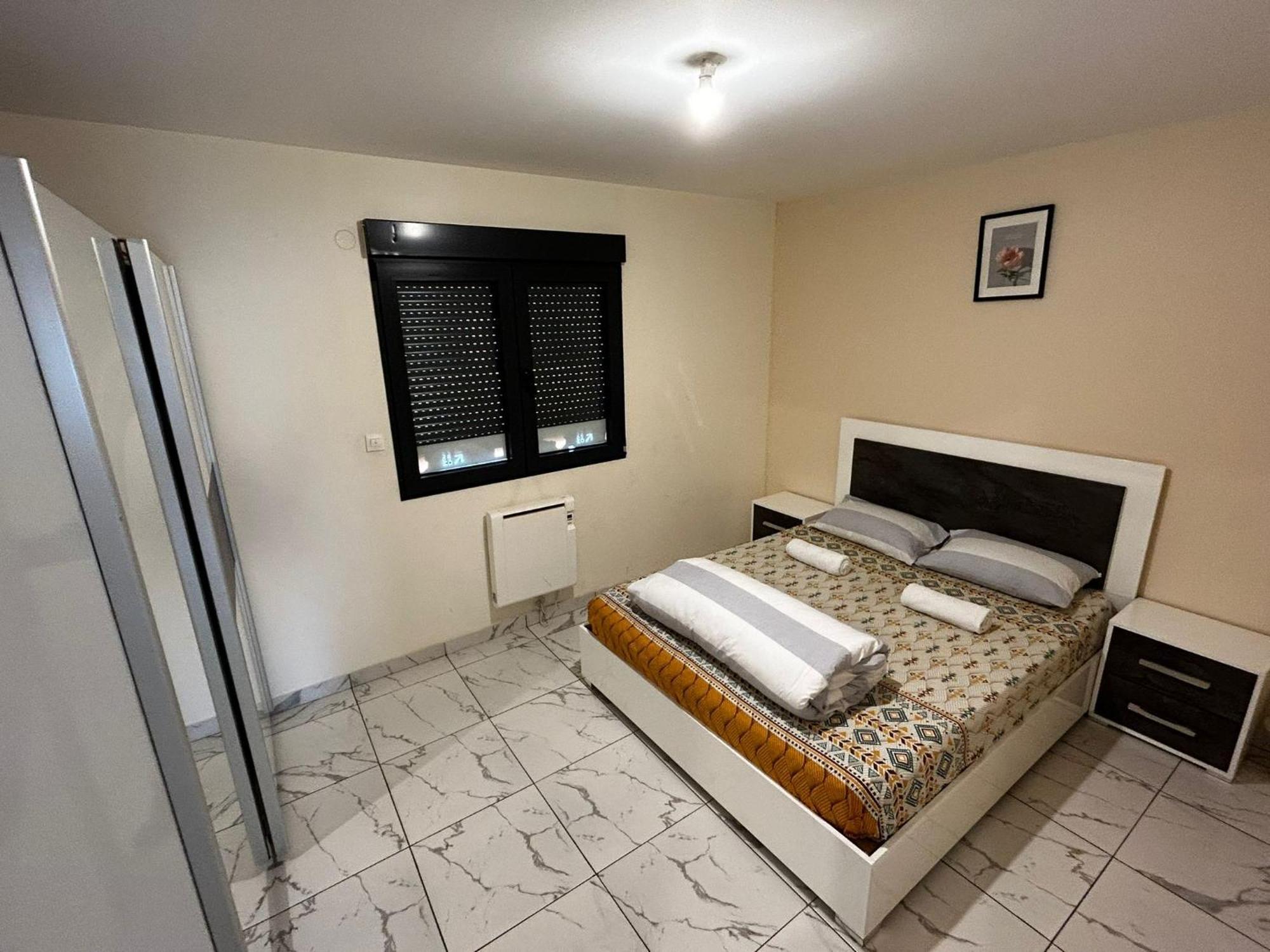 Ferienwohnung Masion Belle Vue Sarcelles Exterior foto